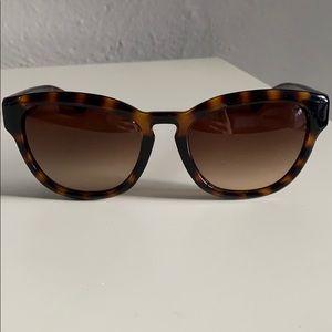 Tory Burch brown tortoise sunglasses